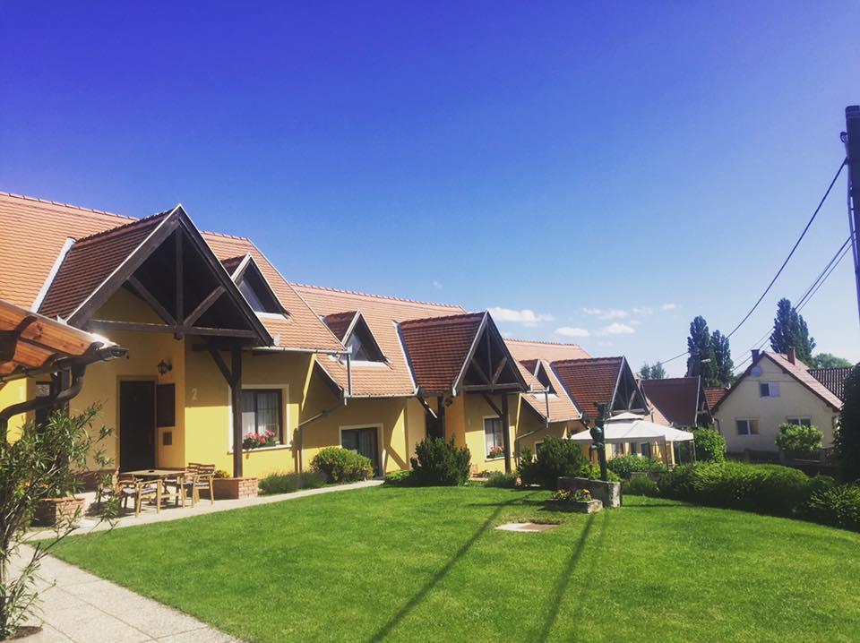 Huber Panzio Bed & Breakfast Fertőrákos Bagian luar foto